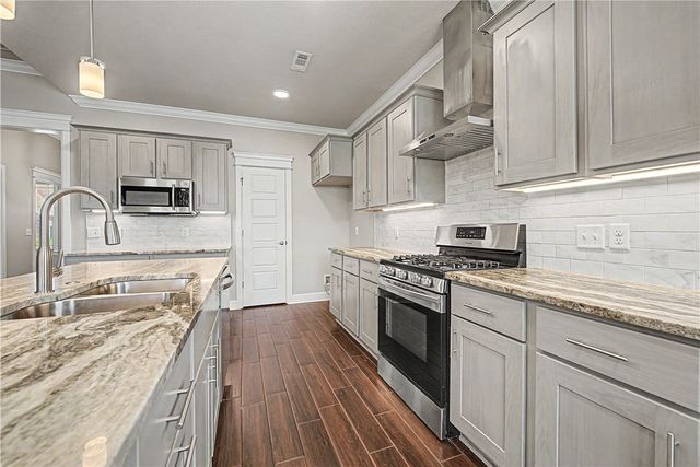 467 Tartaglia Avenue, Tontitown, AR 72762