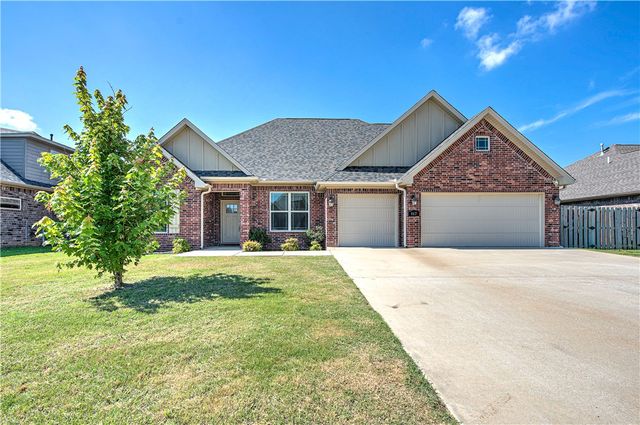 467 Tartaglia Avenue, Tontitown, AR 72762
