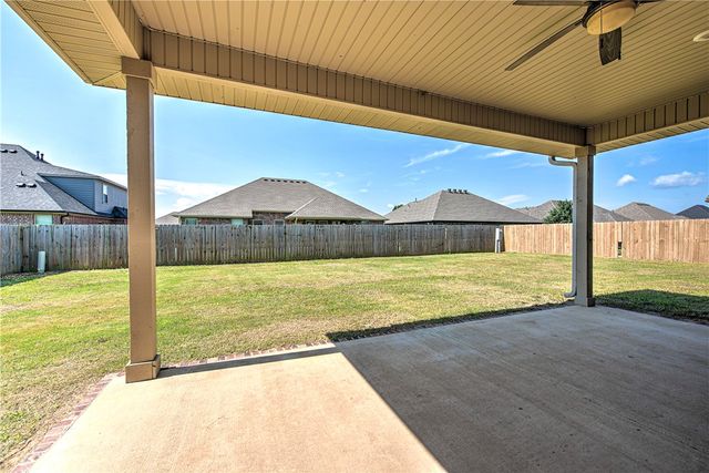 467 Tartaglia Avenue, Tontitown, AR 72762