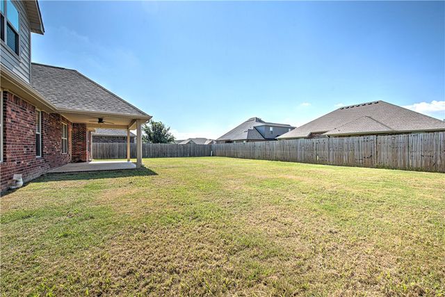 467 Tartaglia Avenue, Tontitown, AR 72762