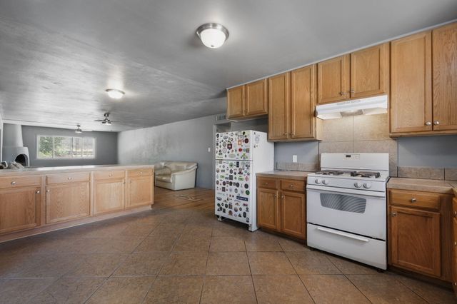 1704 Cornell Drive SE, Albuquerque, NM 87106