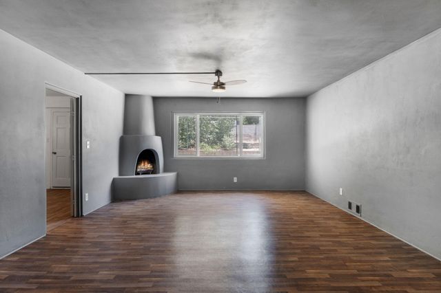 1704 Cornell Drive SE, Albuquerque, NM 87106