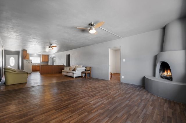 1704 Cornell Drive SE, Albuquerque, NM 87106
