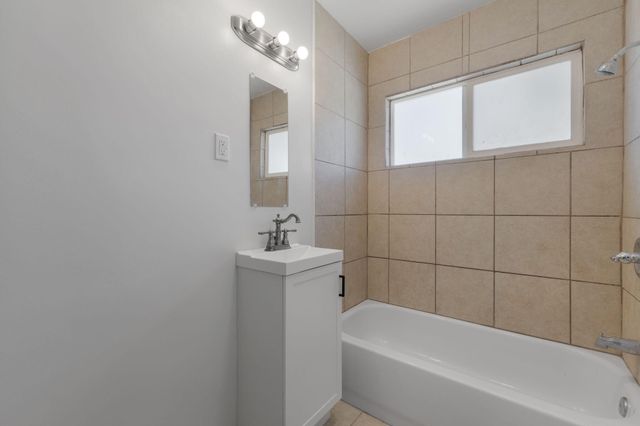 1704 Cornell Drive SE, Albuquerque, NM 87106