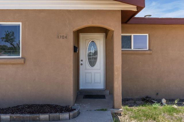 1704 Cornell Drive SE, Albuquerque, NM 87106