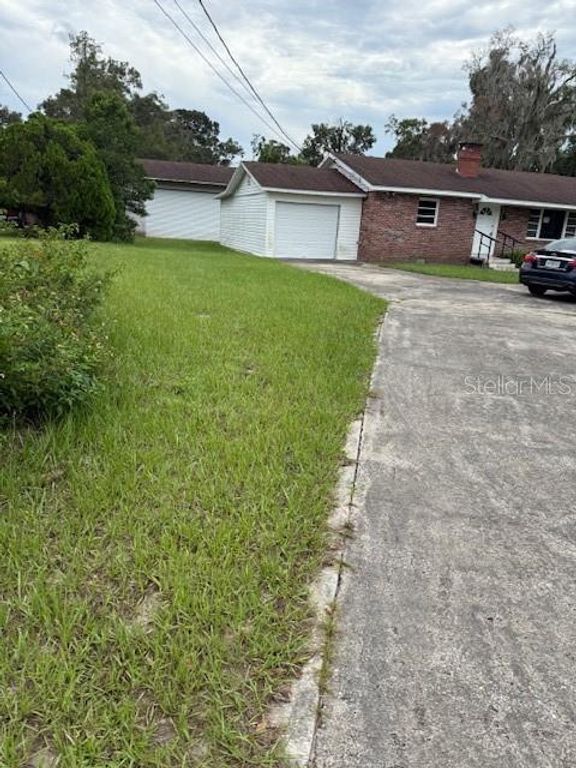 1921 GLENWOOD ROAD, Deland, FL 32720