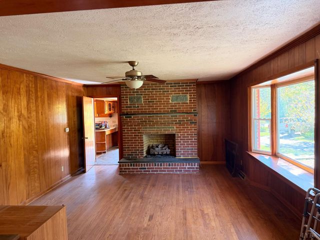 144 Church Lane, Evington, VA 24550