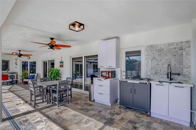 1026 S Town And River DR, Fort Myers, FL 33919