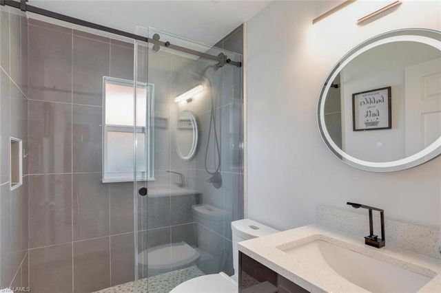 1026 S Town And River DR, Fort Myers, FL 33919