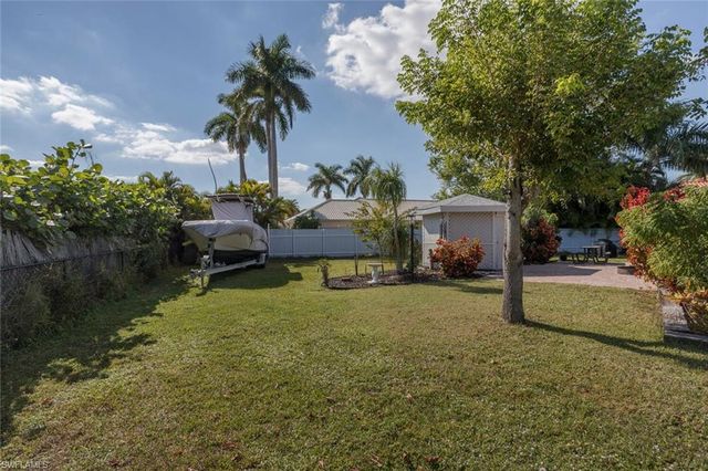 1026 S Town And River DR, Fort Myers, FL 33919