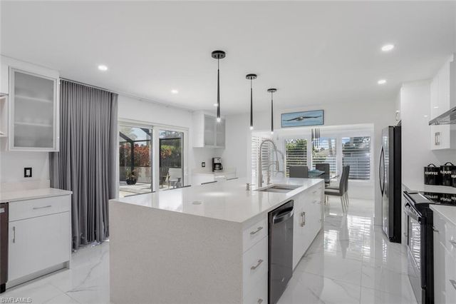 1026 S Town And River DR, Fort Myers, FL 33919