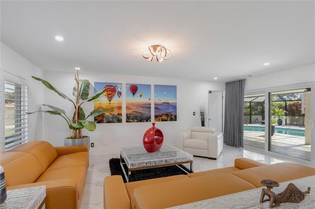 1026 S Town And River DR, Fort Myers, FL 33919