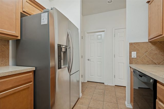 2207 Biscayne Park Lane, Grand Prairie, TX 75050