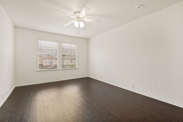 2207 Biscayne Park Lane, Grand Prairie, TX 75050