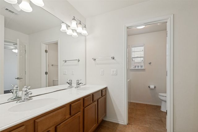 2207 Biscayne Park Lane, Grand Prairie, TX 75050