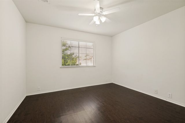 2207 Biscayne Park Lane, Grand Prairie, TX 75050
