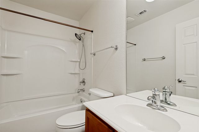 2207 Biscayne Park Lane, Grand Prairie, TX 75050