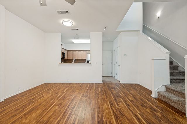 2207 Biscayne Park Lane, Grand Prairie, TX 75050