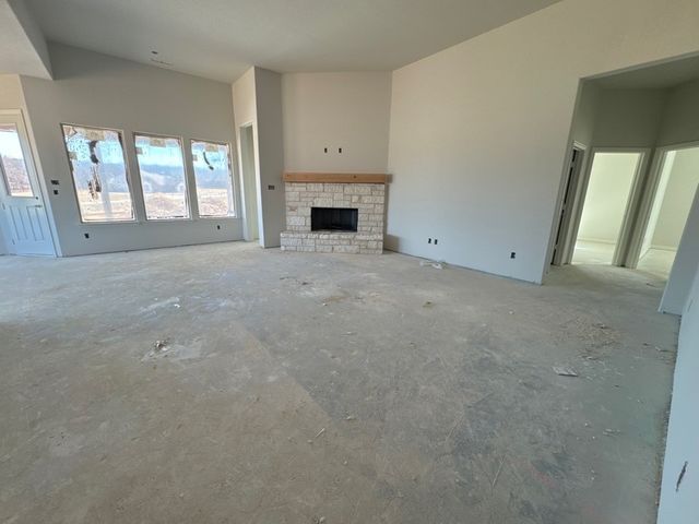 605 Tay Tay Way, Springtown, TX 76082