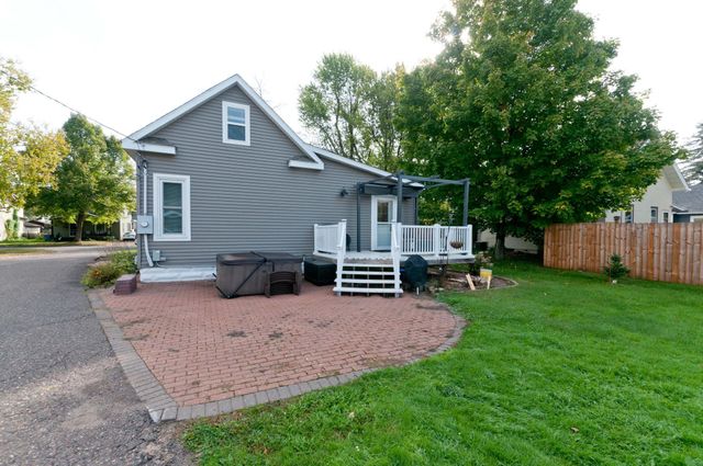 24 Noble Avenue, Rice Lake, WI 54868