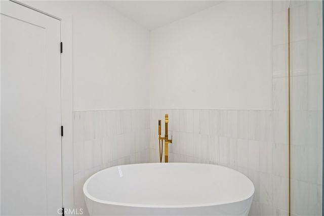 2421 Clark Lane B, Redondo Beach, CA 90278