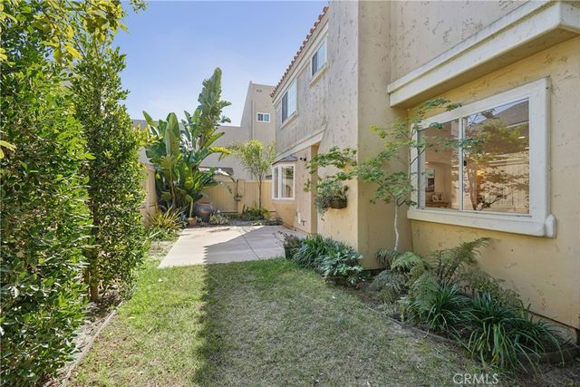 2421 Clark Lane B, Redondo Beach, CA 90278