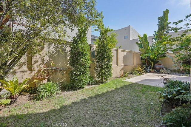 2421 Clark Lane B, Redondo Beach, CA 90278