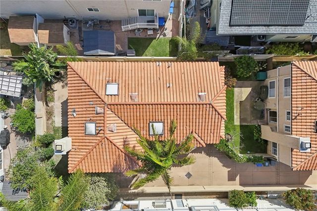 2421 Clark Lane B, Redondo Beach, CA 90278