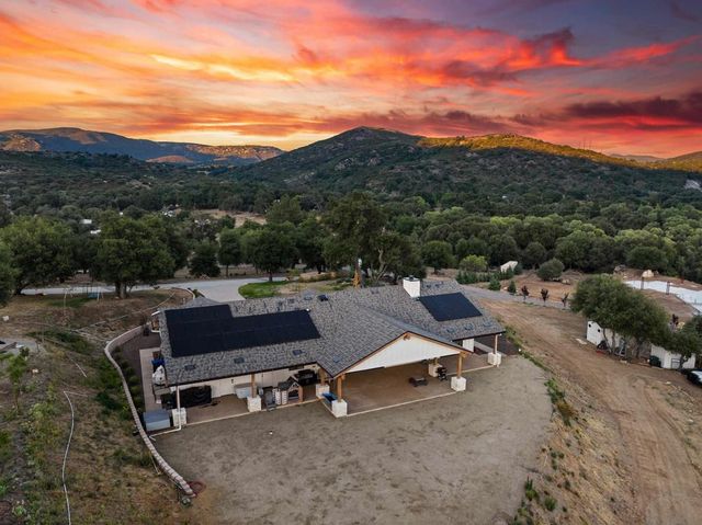 9452 Tecate Cypress Trail, Descanso, CA 91916