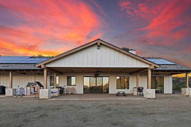 9452 Tecate Cypress Trail, Descanso, CA 91916