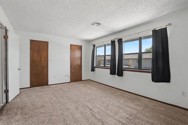 9828 Hefner Village Place, Oklahoma City, OK 73162