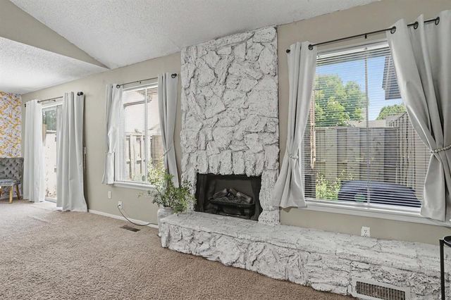 9828 Hefner Village Place, Oklahoma City, OK 73162