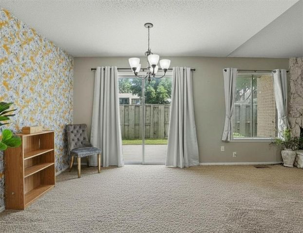 9828 Hefner Village Place, Oklahoma City, OK 73162