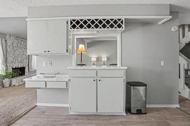 9828 Hefner Village Place, Oklahoma City, OK 73162