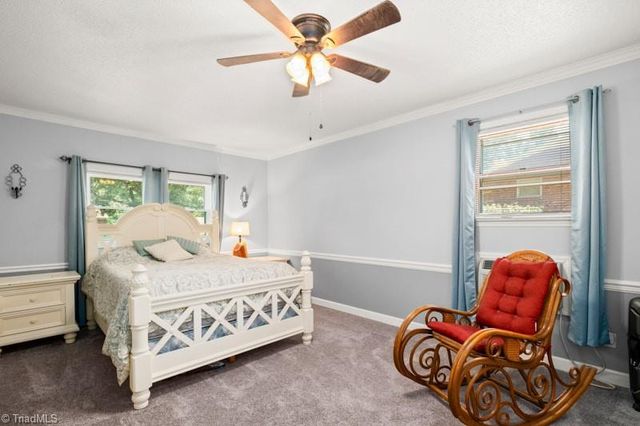 160 Pinelawn Drive, Kernersville, NC 27284