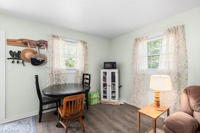 160 Pinelawn Drive, Kernersville, NC 27284
