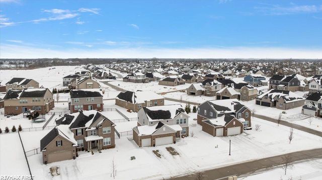 55543 Hogan Drive, Macomb Twp, MI 48042