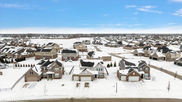 55543 Hogan Drive, Macomb Twp, MI 48042