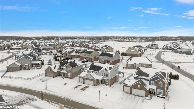 55543 Hogan Drive, Macomb Twp, MI 48042