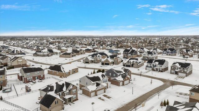 55543 Hogan Drive, Macomb Twp, MI 48042