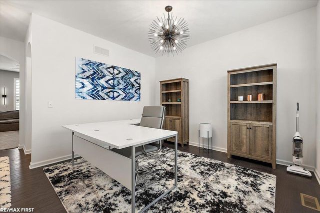 55543 Hogan Drive, Macomb Twp, MI 48042