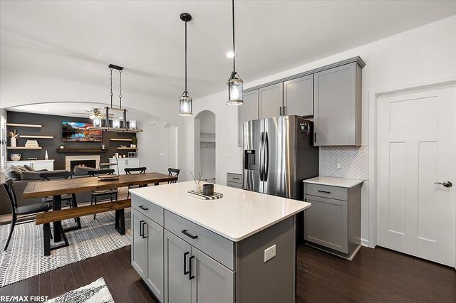 55543 Hogan Drive, Macomb Twp, MI 48042