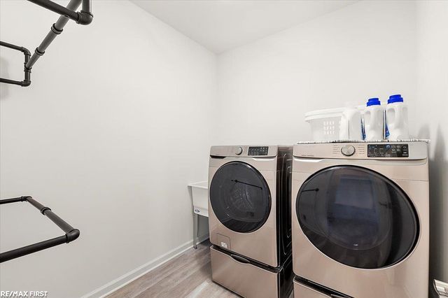 55543 Hogan Drive, Macomb Twp, MI 48042