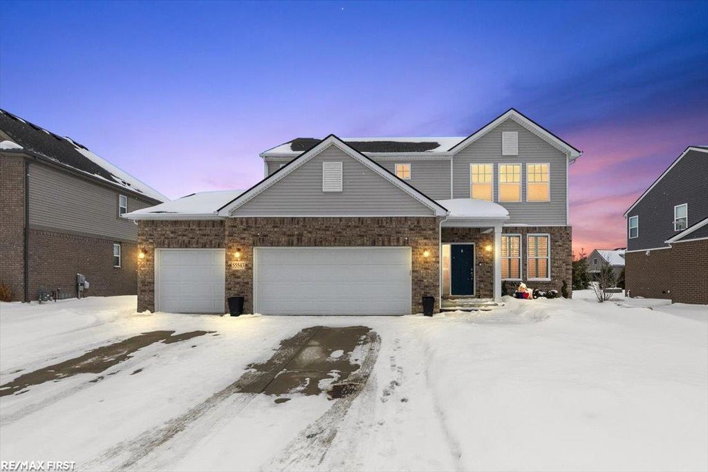 55543 Hogan Drive, Macomb Twp, MI 48042