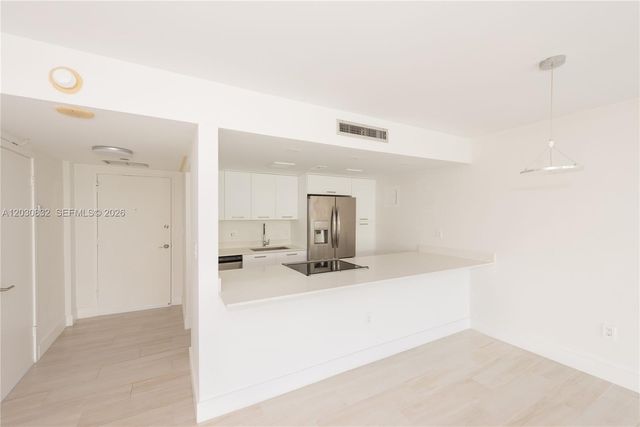 155 Ocean Lane Drive 403, Key Biscayne, FL 33149