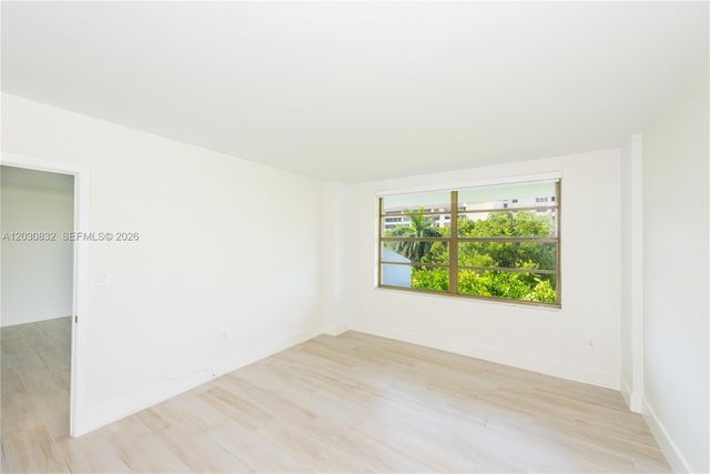 155 Ocean Lane Drive 403, Key Biscayne, FL 33149
