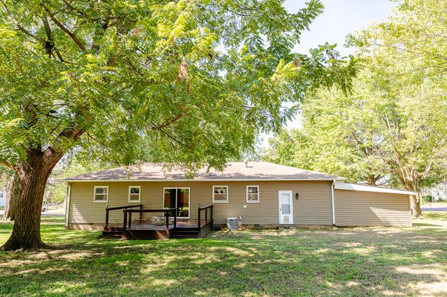 307 Highland Avenue, Monett, MO 65708