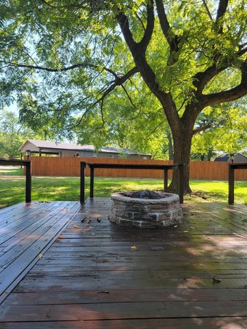 307 Highland Avenue, Monett, MO 65708