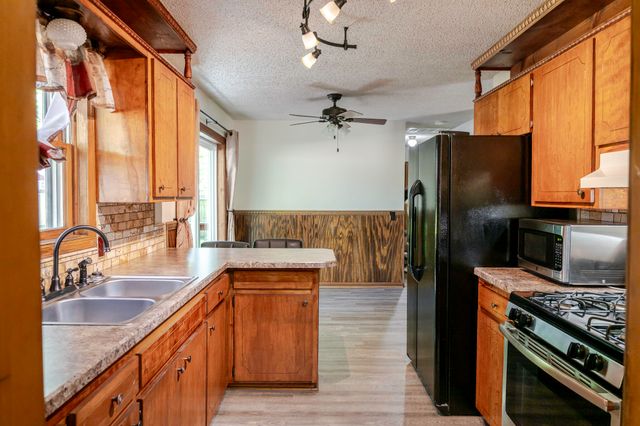 307 Highland Avenue, Monett, MO 65708