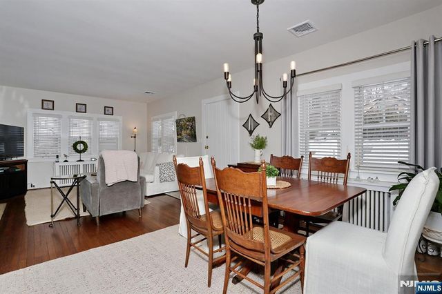 2 Maysenger Road, Mahwah, NJ 07430